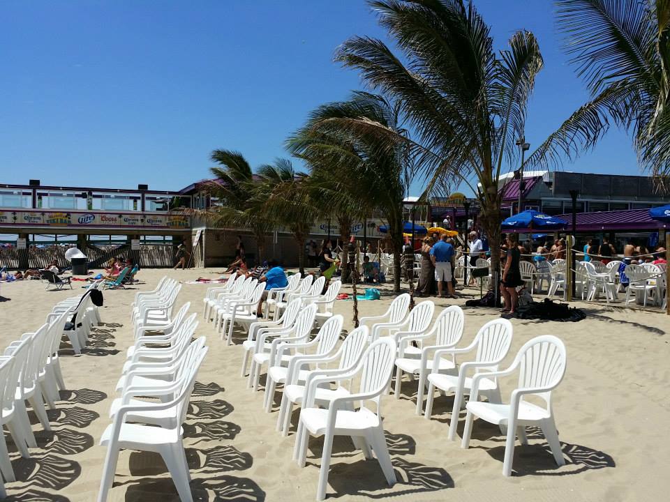 wedding at Martells Tiki Bar by NJ Wedding Officiant Andrea Purtell www.forthisjoyousoccasion.com